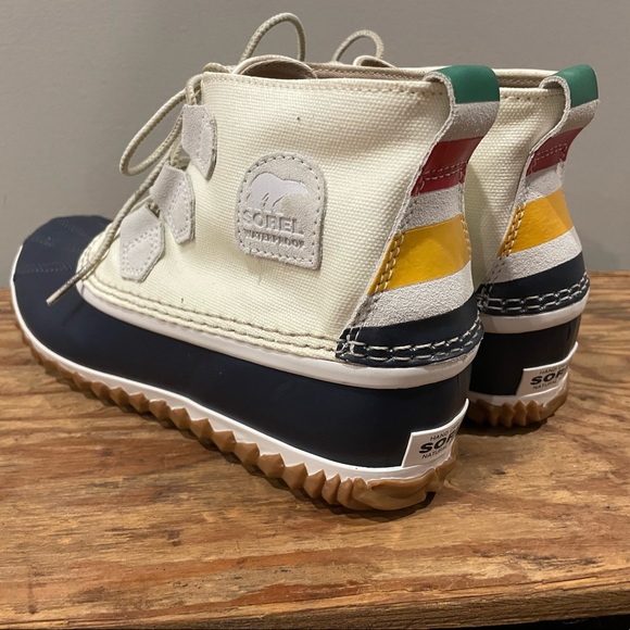 instep buckle ski boot